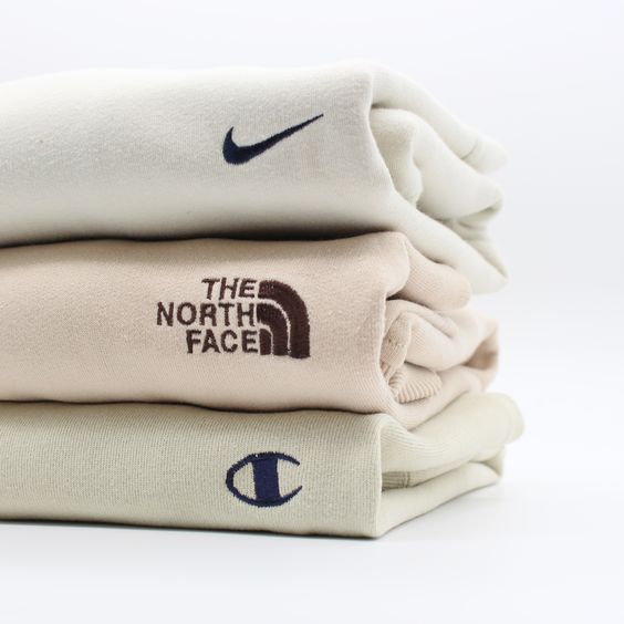 Mix 10kg TNF/NIKE & SWEATSHIRT - Image 2