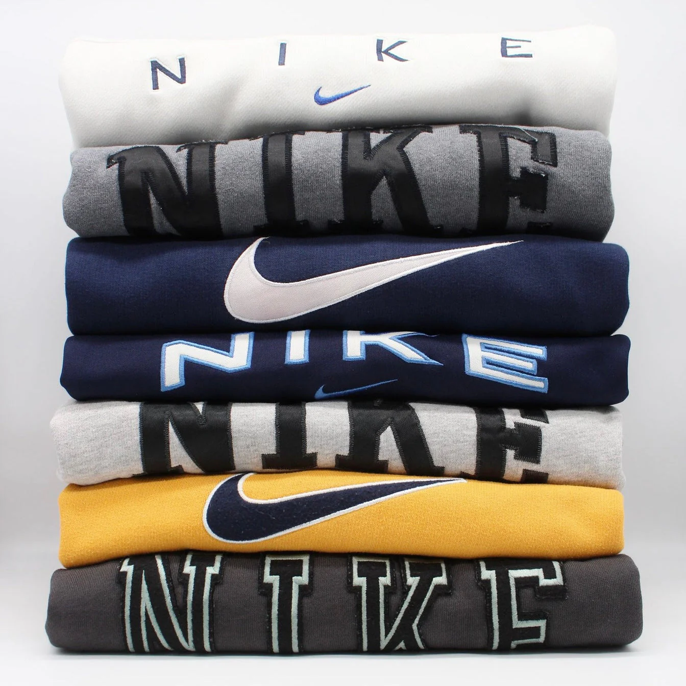 Mix 10kg TNF/NIKE & SWEATSHIRT - Image 5